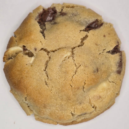 Bueno Stuffed NYC Cookies